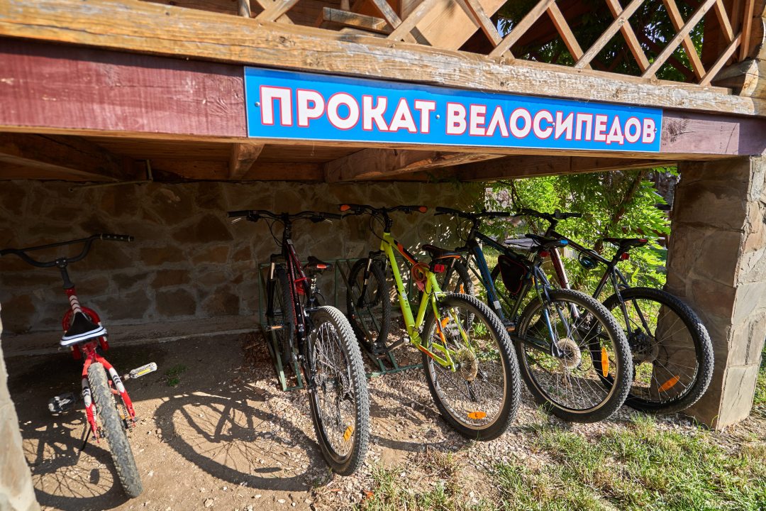Прокат велосипедов, Гостиница Приют Странника