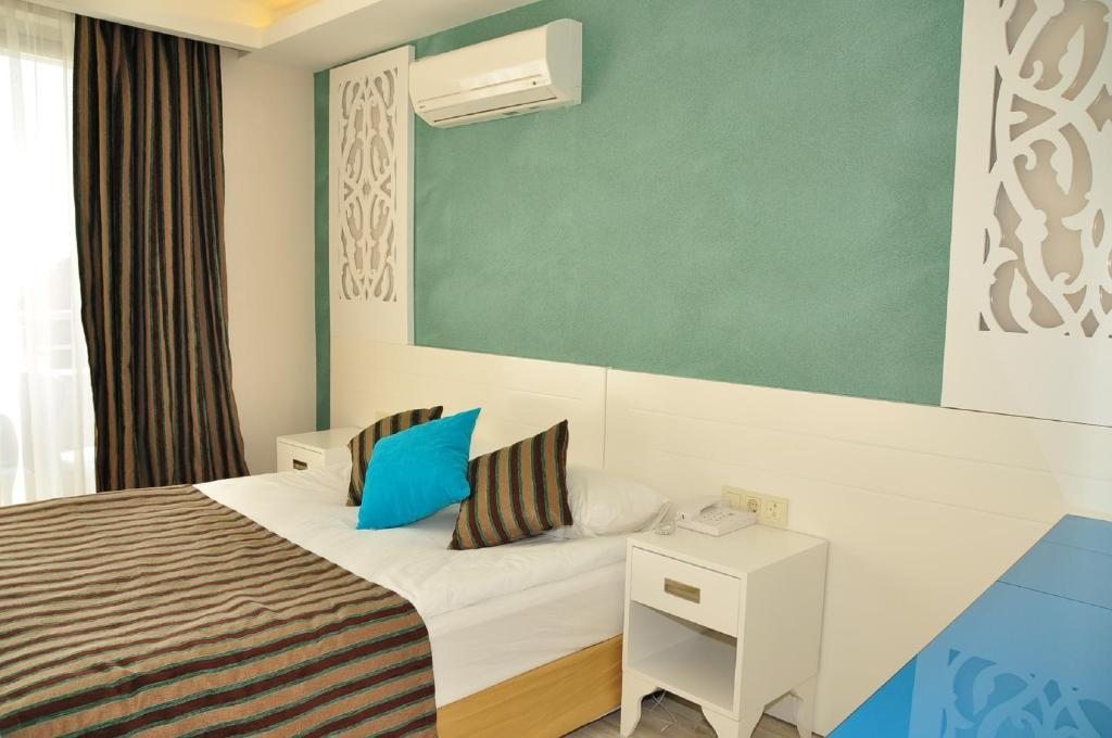Двухместный (Стандартный двухместный номер с 1 кроватью или 2 отдельными кроватями) отеля Aura Hotel, Сиде