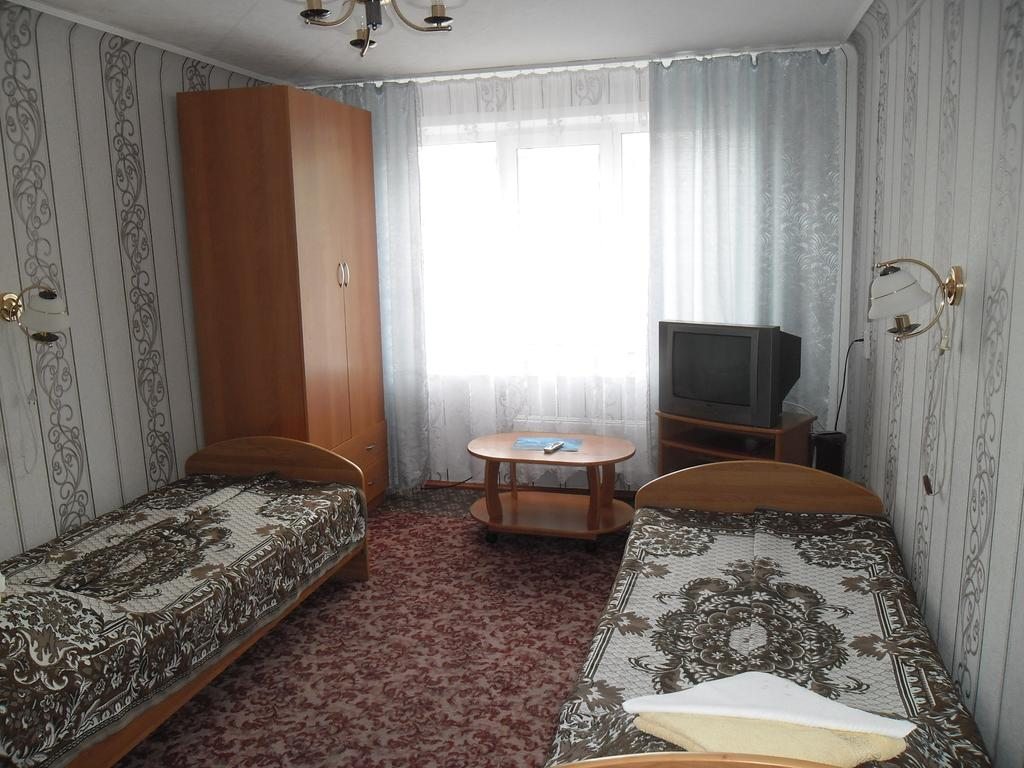 Двухместный (Двухместный номер с 2 отдельными кроватями и душем) гостиницы Южная, Шарыпово