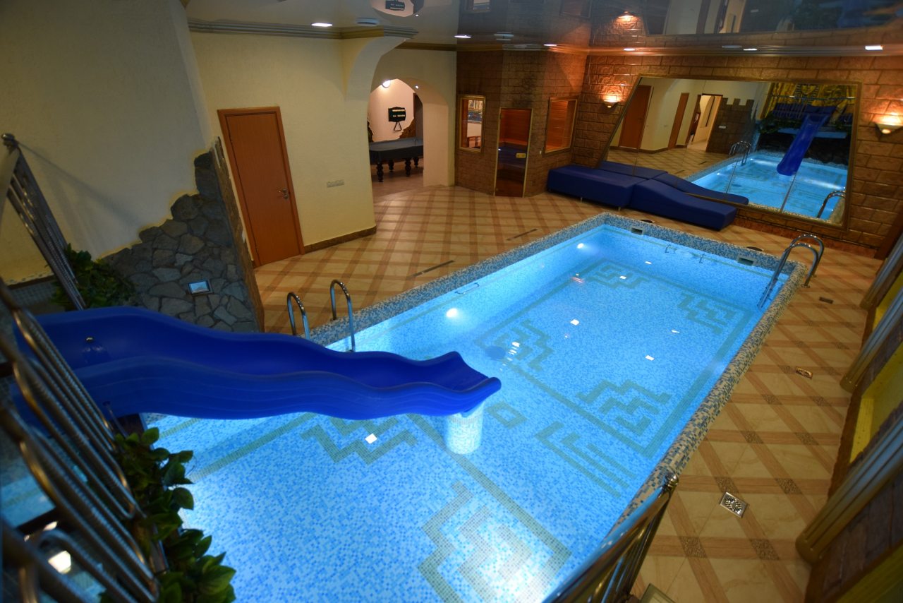 Крытый плавательный бассейн, Спа-отель Лагуна