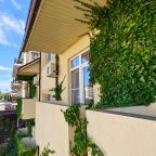 Вид с улицы