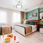 Четырехместный (Четырехместный номер с видом на сад), Atam Suites & Apartments