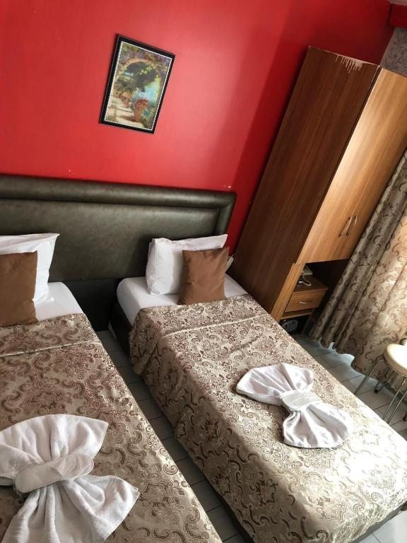 Двухместный (Двухместный номер с 1 кроватью или 2 отдельными кроватями, вид на город) отеля Ayyıldızlar Otel, Стамбул