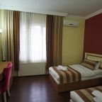 Двухместный (Стандартный двухместный номер с 2 отдельными кроватями), Azre Hotel