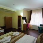 Трехместный (Трехместный номер), Azre Hotel