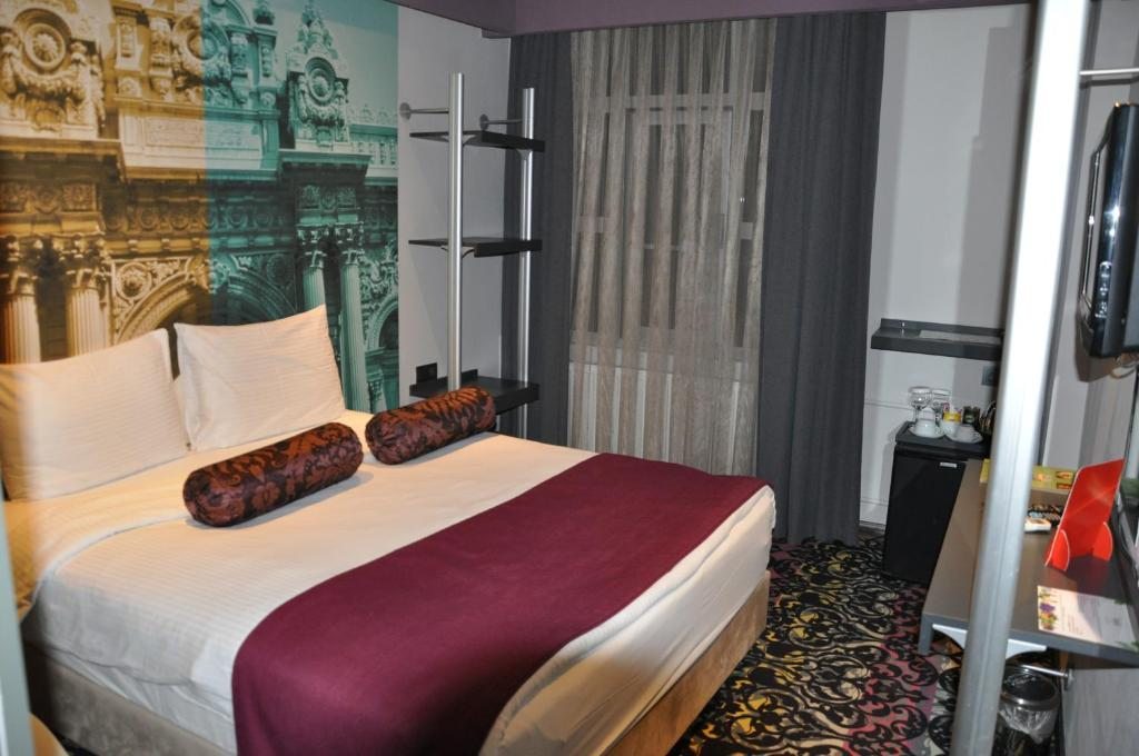 Трехместный (Улучшенный трехместный номер) отеля City by Molton Hotels, Стамбул