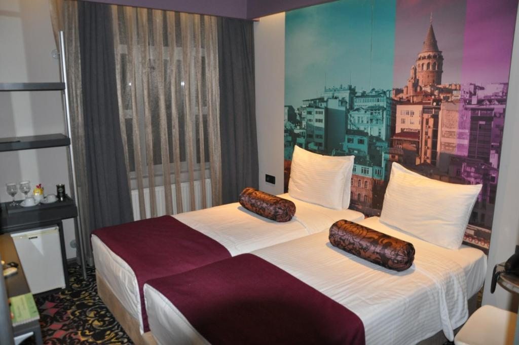 Двухместный (Улучшенный двухместный номер с 1 кроватью) отеля City by Molton Hotels, Стамбул