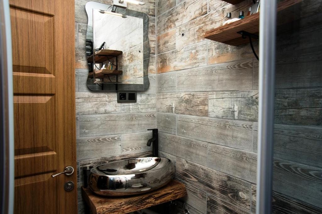 Сьюит (Люкс с балконом), Cube Suites