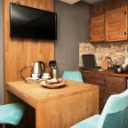 Сьюит (Люкс с балконом), Cube Suites