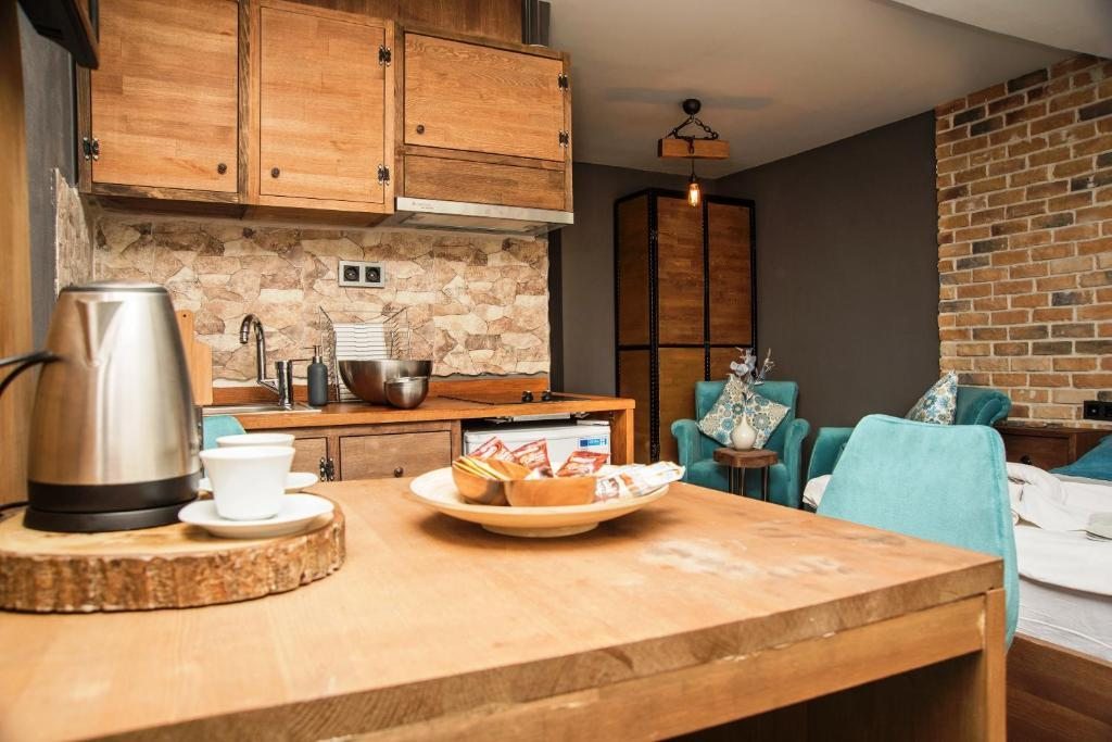 Сьюит (Люкс с балконом), Cube Suites