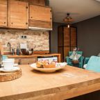 Сьюит (Люкс с балконом), Cube Suites