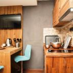 Сьюит (Люкс с балконом), Cube Suites