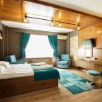 Сьюит (Полулюкс), Cube Suites