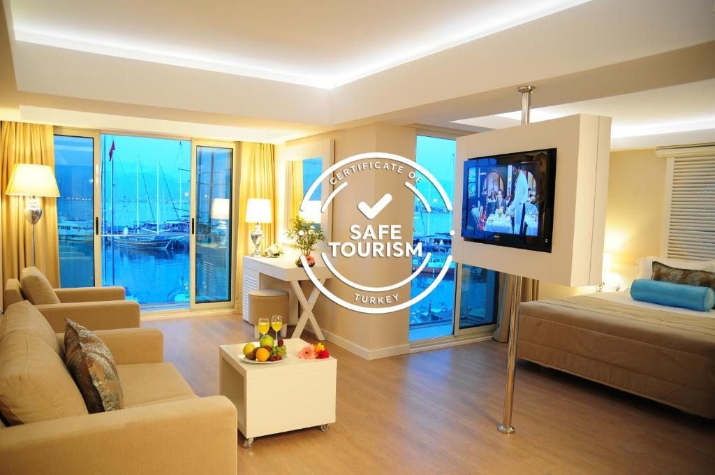 Двухместный (Двухместный номер Делюкс с 1 кроватью и видом на море) отеля Alesta Yacht Hotel, Фетхие