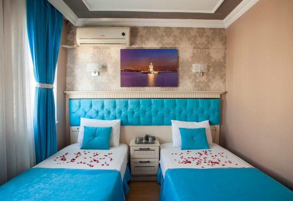 Двухместный (Стандартный двухместный номер с 2 отдельными кроватями) отеля Grand Hurriyet Hotel, Стамбул