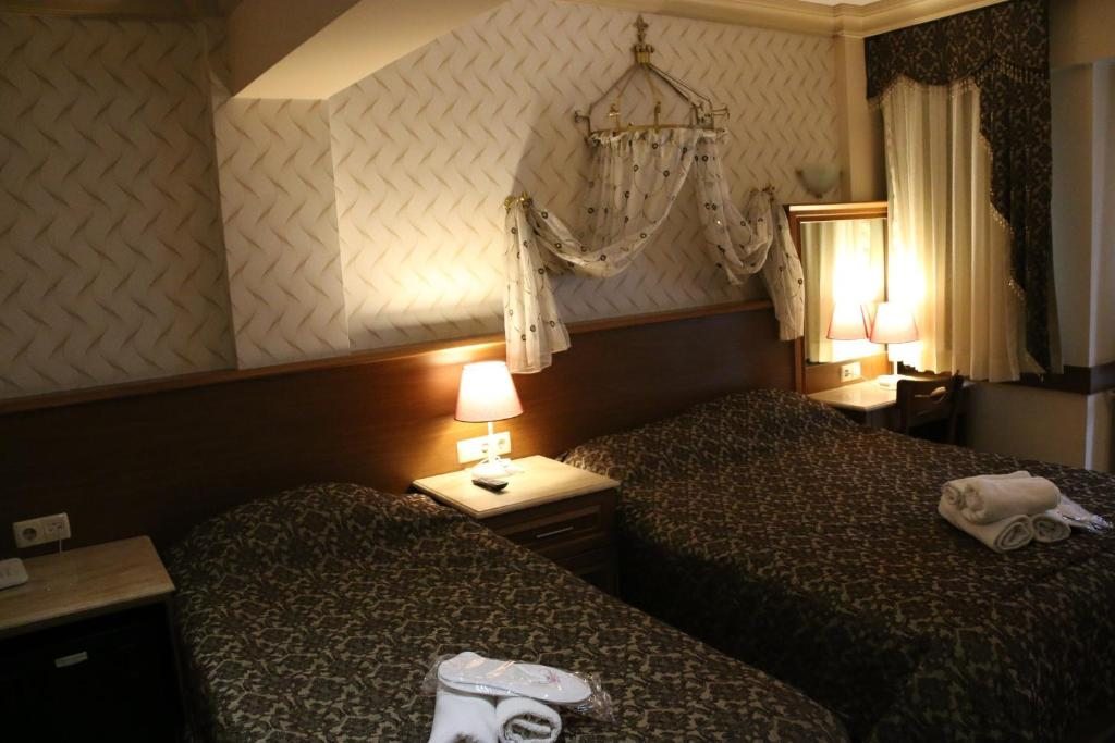 Трехместный (Трехместный номер с основными удобствами) отеля Grand Peninsula Hotel, Стамбул