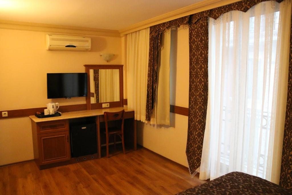 Двухместный (Большой двухместный номер с 1 кроватью) отеля Grand Peninsula Hotel, Стамбул