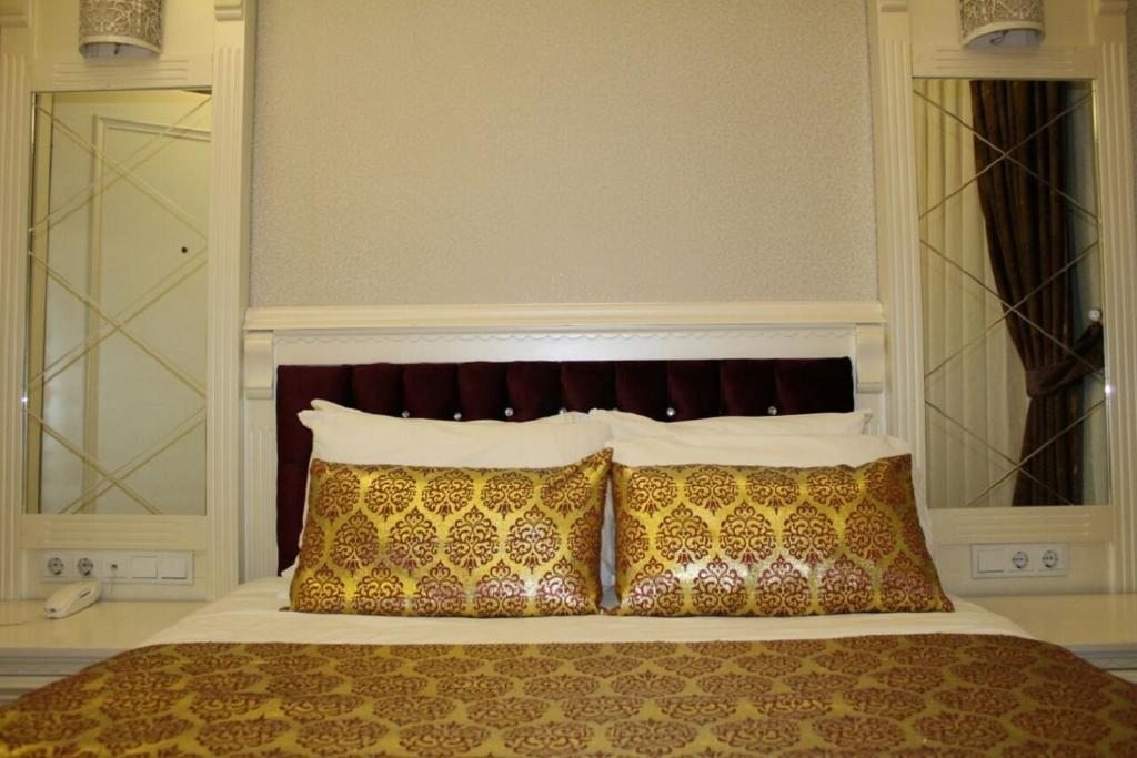 Двухместный (Небольшой двухместный номер с 1 кроватью) отеля Hotel Coliseum, Стамбул
