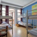 Номер (Односпальная кровать в общем номере для женщин), Hush Hostel Lounge