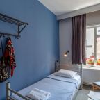 Одноместный (Небольшой одноместный номер с общей ванной комнатой), Hush Hostel Lounge