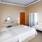 Двухместный (Улучшенный двухместный номер с 1 кроватью и общей ванной комнатой), Hush Hostel Lounge