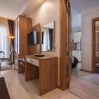 Семейный (Cемейный номер с собственной ванной комнатой), Kavalalı Suites