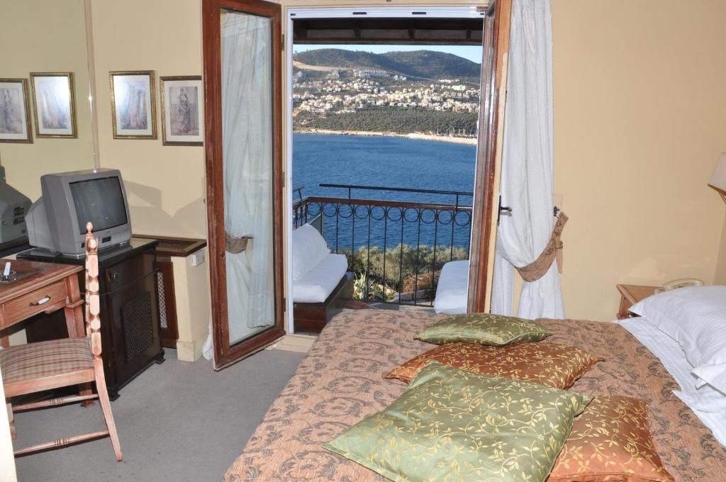 Двухместный (Двухместный номер с 1 кроватью или 2 отдельными кроватями и видом на море) курортного отеля Patara Prince, Калкан