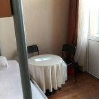 Номер (Односпальная кровать в общем номере с 4 кроватями), Kevin's Hostel