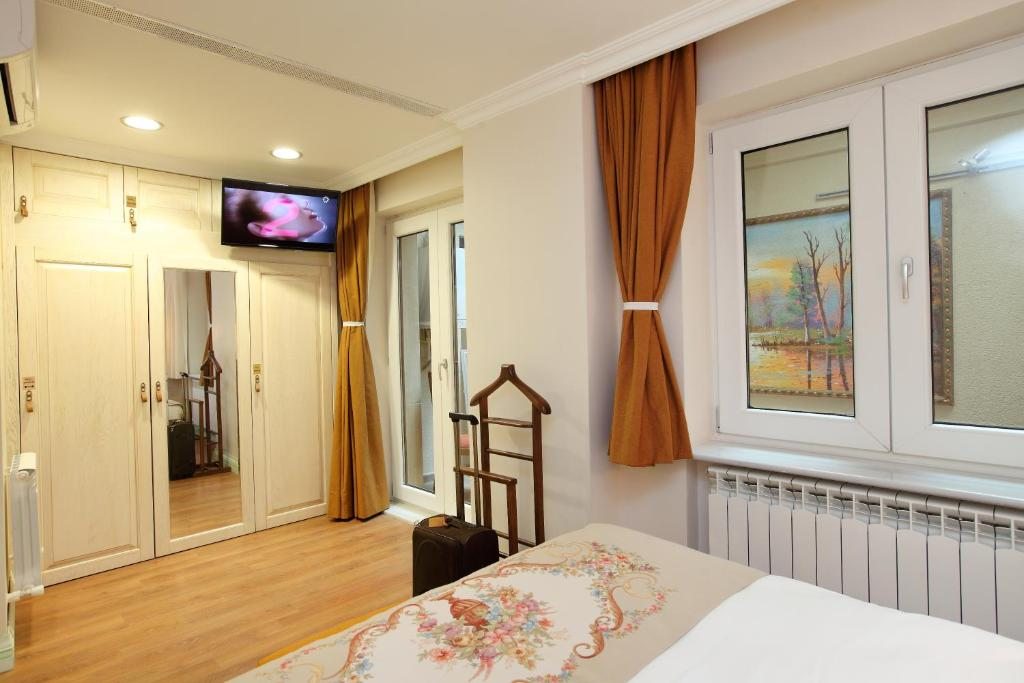 Сьюит (Полулюкс Делюкс с мини-кухней) апарт-отеля Lir Residence Suites, Стамбул