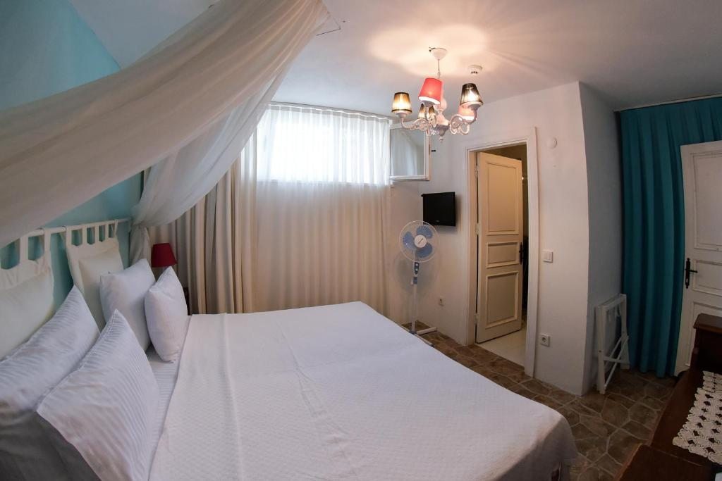 Двухместный (Двухместный номер эконом-класса с 1 кроватью) отеля Erendira Hotel - Special Category, Алачати