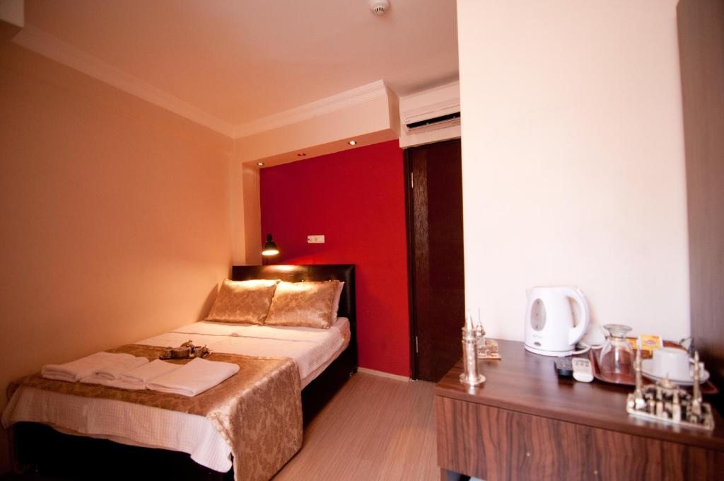 Двухместный (Двухместный номер эконом-класса с 1 кроватью) отеля Magnificent Hotel, Стамбул