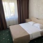 Комфортный номер с двуспальной кроватью.