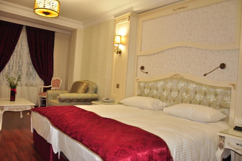 Трехместный (Номер Делюкс) отеля Muyan Suites, Стамбул