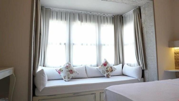 Двухместный (Номер Делюкс с кроватью размера «queen-size») отеля Triangulo Hotel, Алачати
