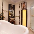 Ванная комната в люксе "Париж"