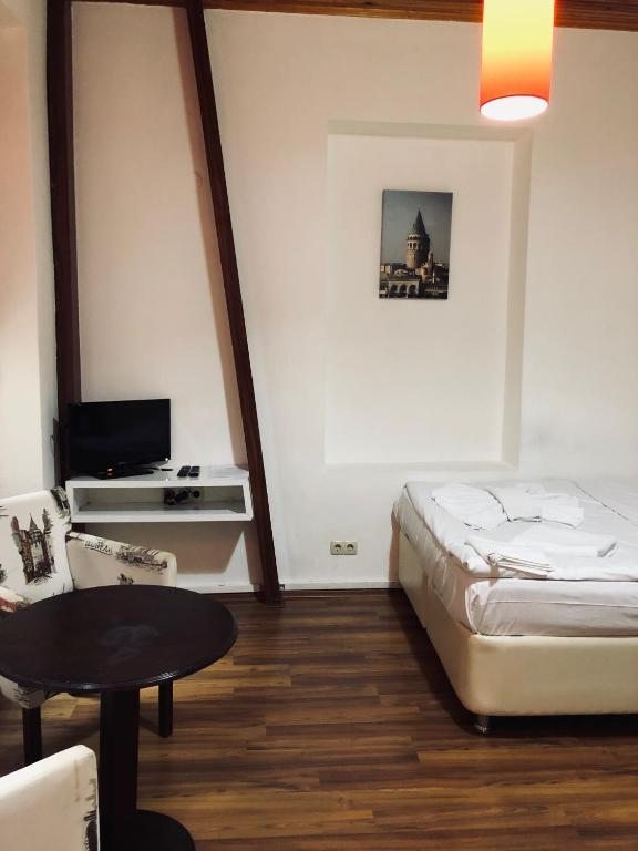 Двухместный (Стандартный двухместный номер с 1 кроватью), New Pera Hotel