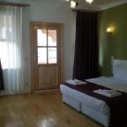 Сьюит (Семейный люкс с балконом), Old City Family Hotel