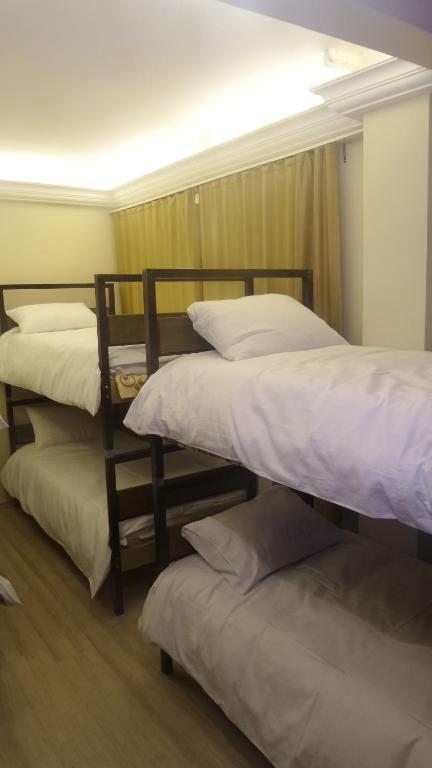 Номер (Кровать в общем 8-местном номере для мужчин и женщин) хостела Paxx Istanbul Hotel & Hostel, Стамбул