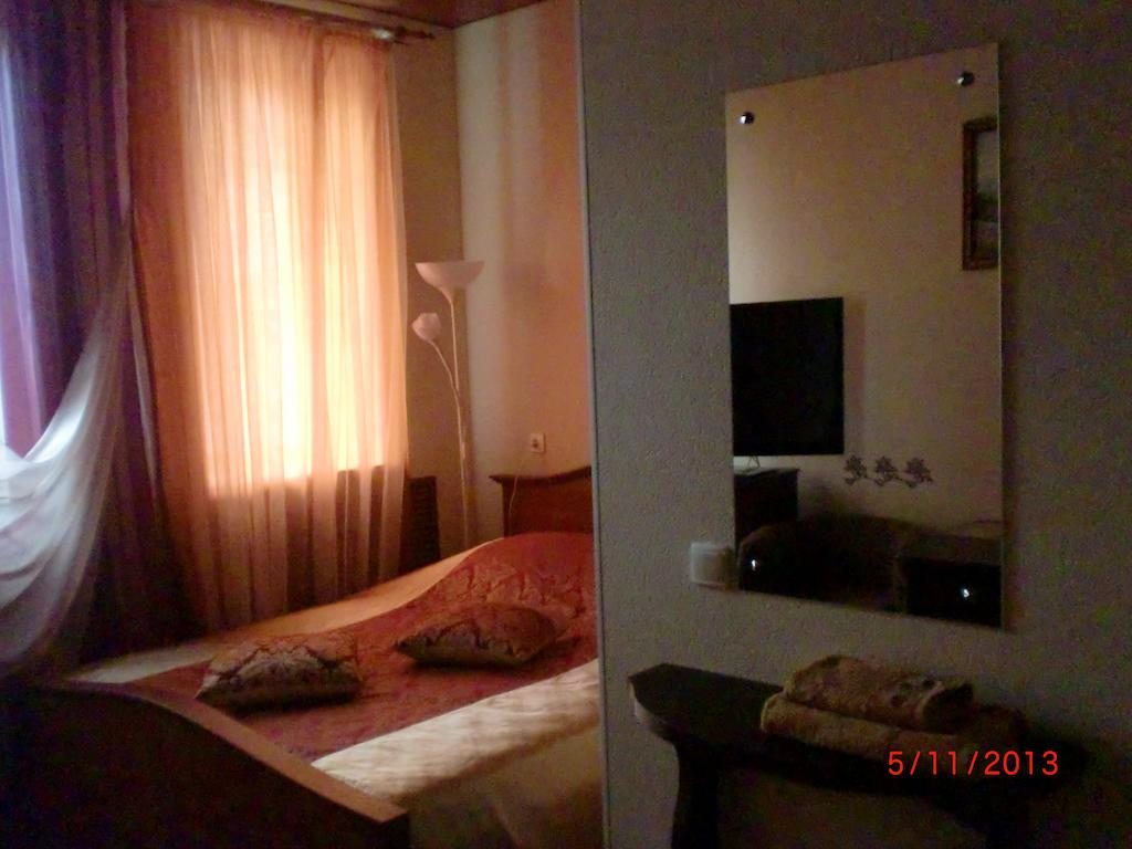Двухместный (Стандартный двухместный номер с 1 кроватью) мини-отеля Планета, Череповец