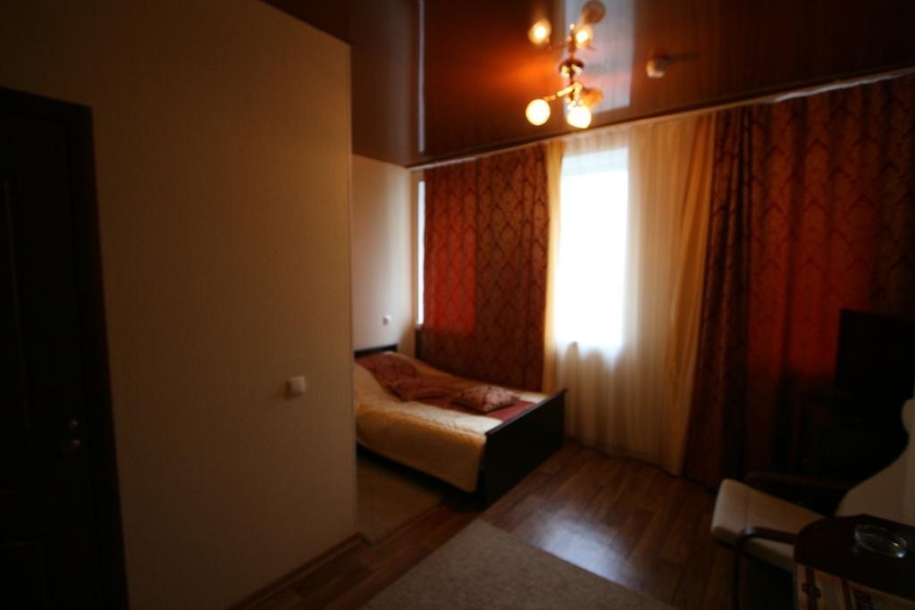 Двухместный (Бюджетный двухместный номер с 1 кроватью) мини-отеля Планета, Череповец