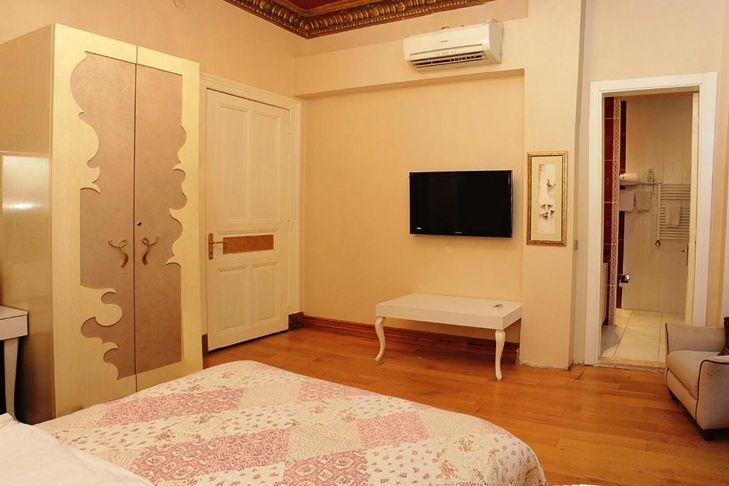 Сьюит (Улучшенный люкс) апарт-отеля Ragip Pasha Apartments, Стамбул