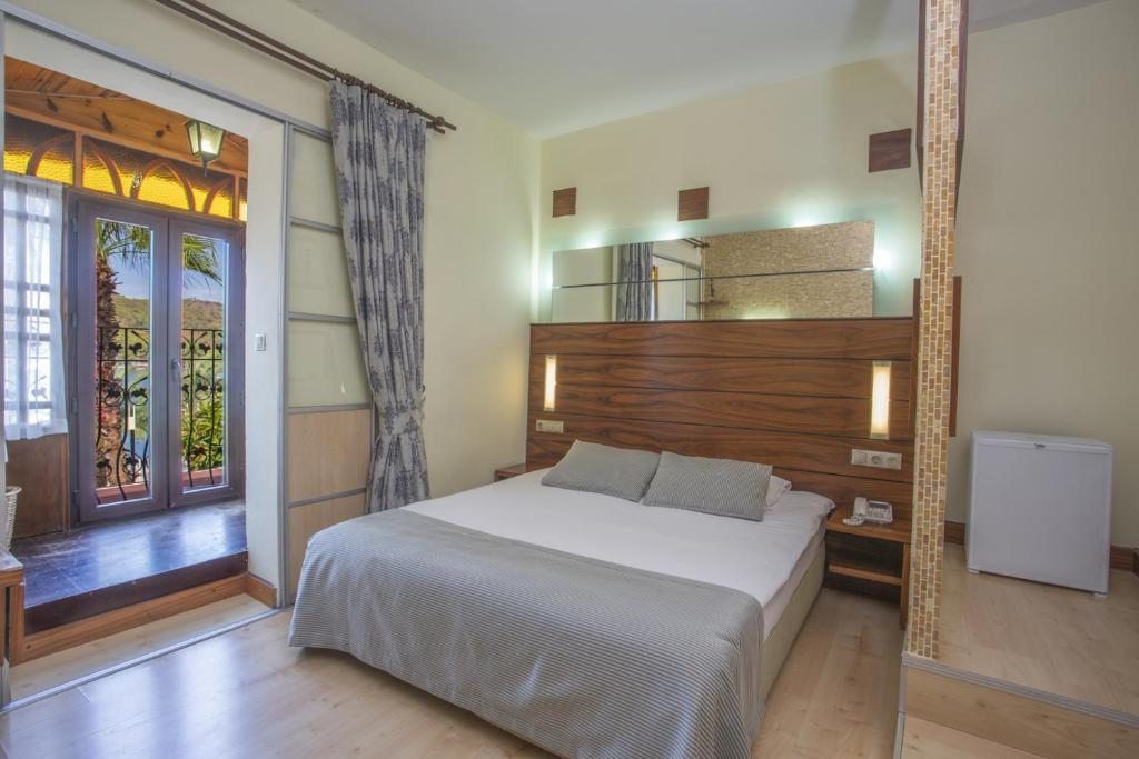 Двухместный (Двухместный номер с 1 кроватью, вид на море) отеля Hotel Villa Daffodil, Фетхие