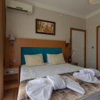 Семейный (2 смежных двухместных номера с 1 кроватью и видом на море), Seatanbul Apart Hotel