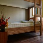 Номер (Кровать в общем 6-местном номере для женщин), Second Home Hostel