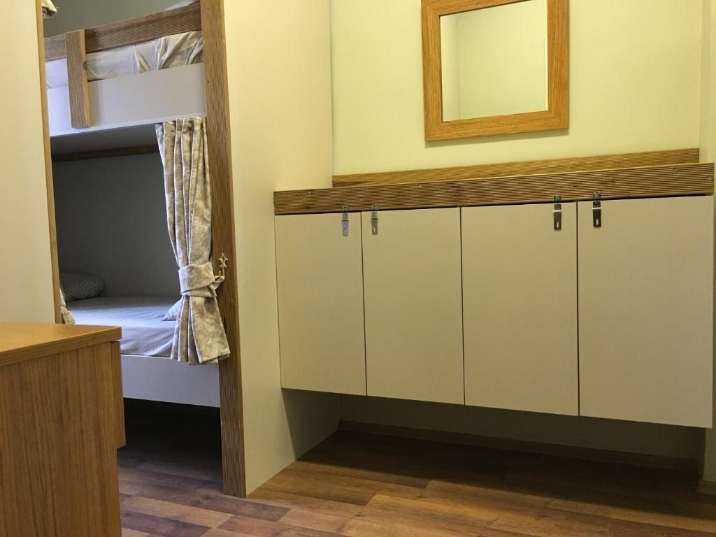 Номер (Кровать в общем номере для женщин с 4 кроватями), Second Home Hostel
