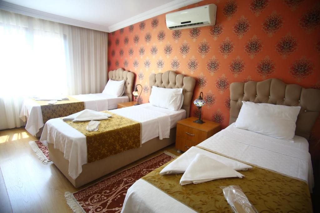 Трехместный (Трехместный номер) отеля Seyri Istanbul Hotel, Стамбул