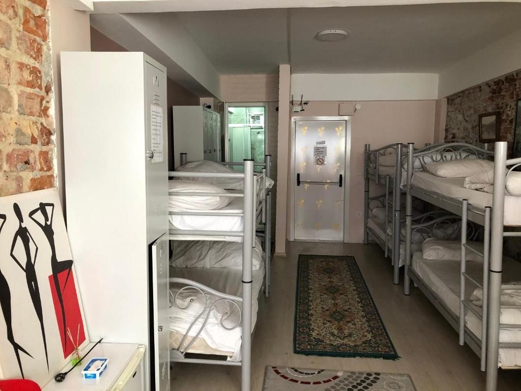 Номер (Односпальная кровать в общем номере для мужчин и женщин) хостела Shabby Hotel, Стамбул