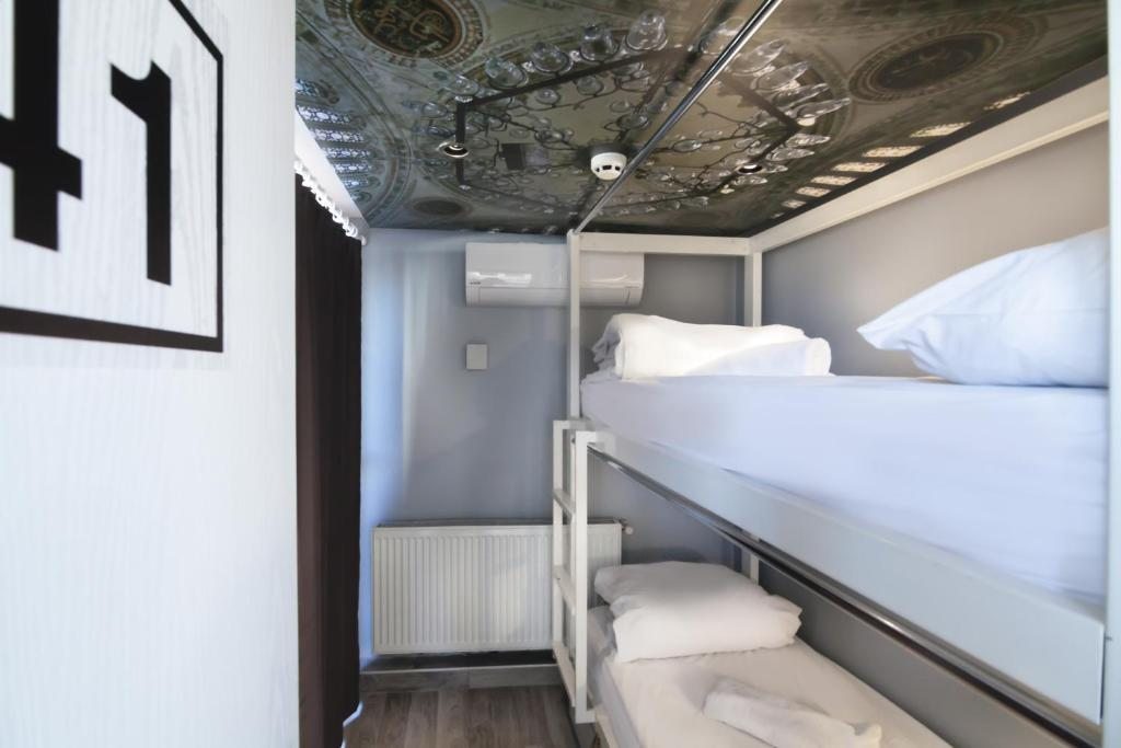 Номер (Кровать в общем двухместном номере для женщин) хостела Stay Inn Taksim Hostel, Стамбул