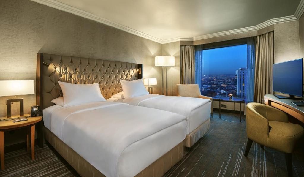 Двухместный (Двухместный номер Делюкс с 2 отдельными кроватями) отеля Ankara HiltonSA, Анкара