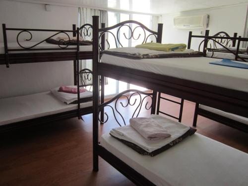 Номер (Кровать в общем 6-местном номере для женщин) гостевого дома Yildirim Guesthouse, Фетхие